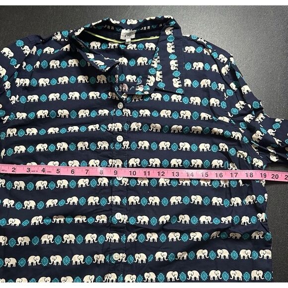 Crown & Ivy Elephant Print Button Down Shirt Size L - Picture 8 of 9